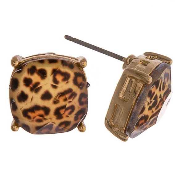 Jewelry - Can't Tame Me {LEOPARD} Stud Earrings